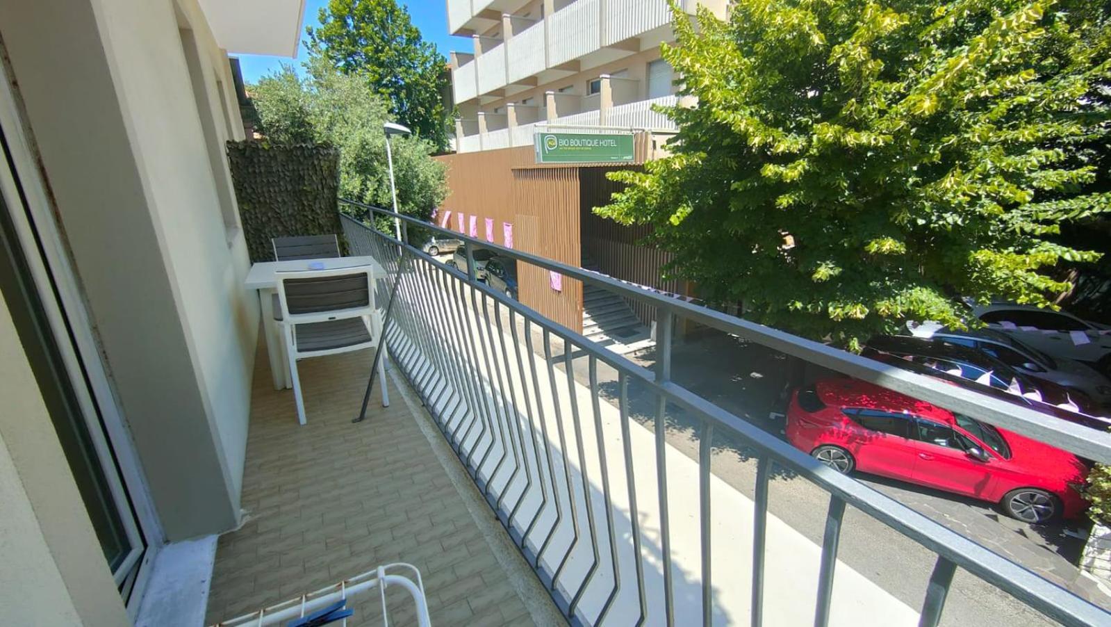 רימיני Hotel Eriale מראה חיצוני תמונה